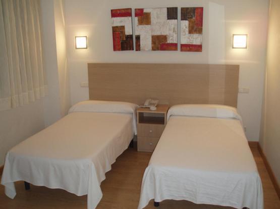 Hostal Francisco Salinas Бургос Номер фото